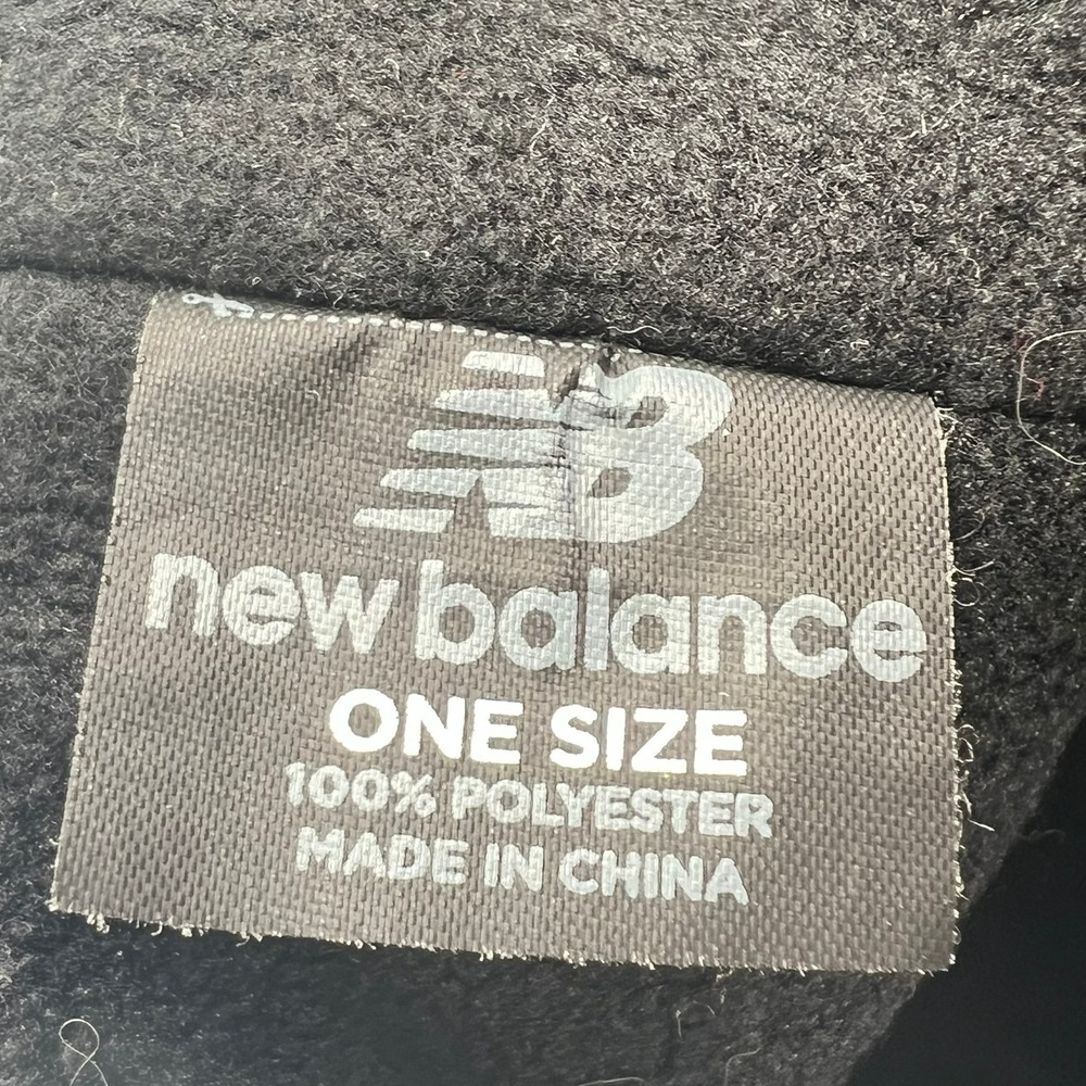 New Balance Fleece Beanie Hat Unisex OS Black Very Good Reflective Logo Warm - Picture 4 of 6